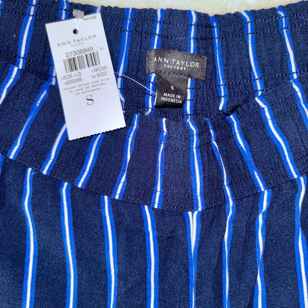 Ann Taylor Blue and White Striped Wide Leg Pants Size Small NWT - Picture 2 of 5